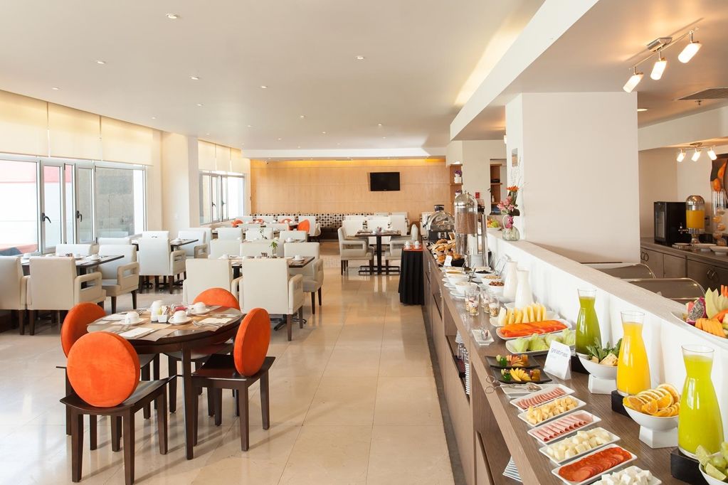 Nh Queretaro Hotel Servis gambar